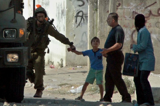 Crianças palestinas